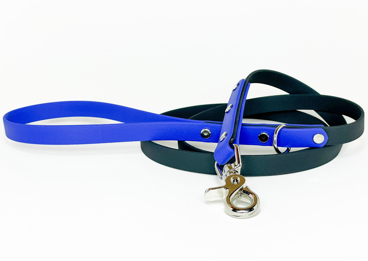 backwoods dog biothane waterproof two tone dog leash in blue and black